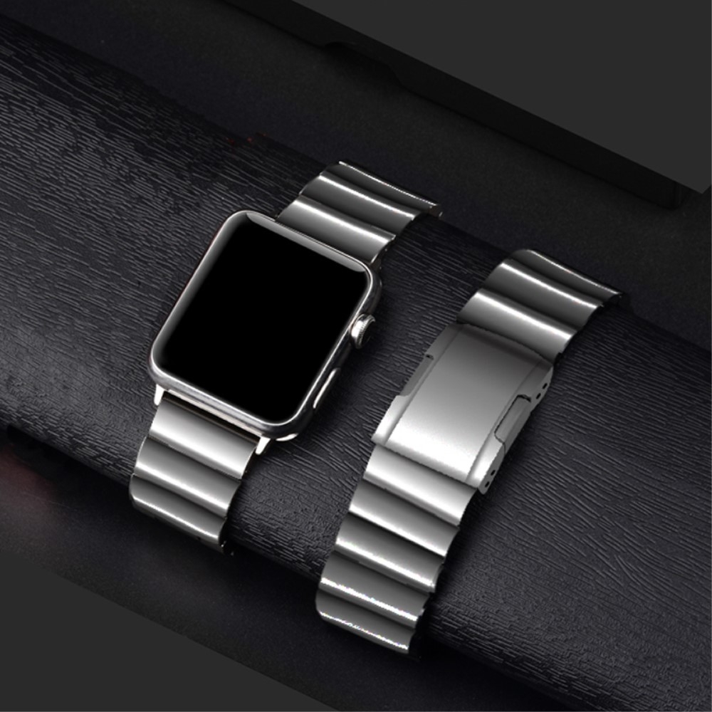 Kovinski pas (srebrn) za Apple Watch 4/5/6/SE 44mm/7 45mm / Apple Watch Series 1/2/3 42mm