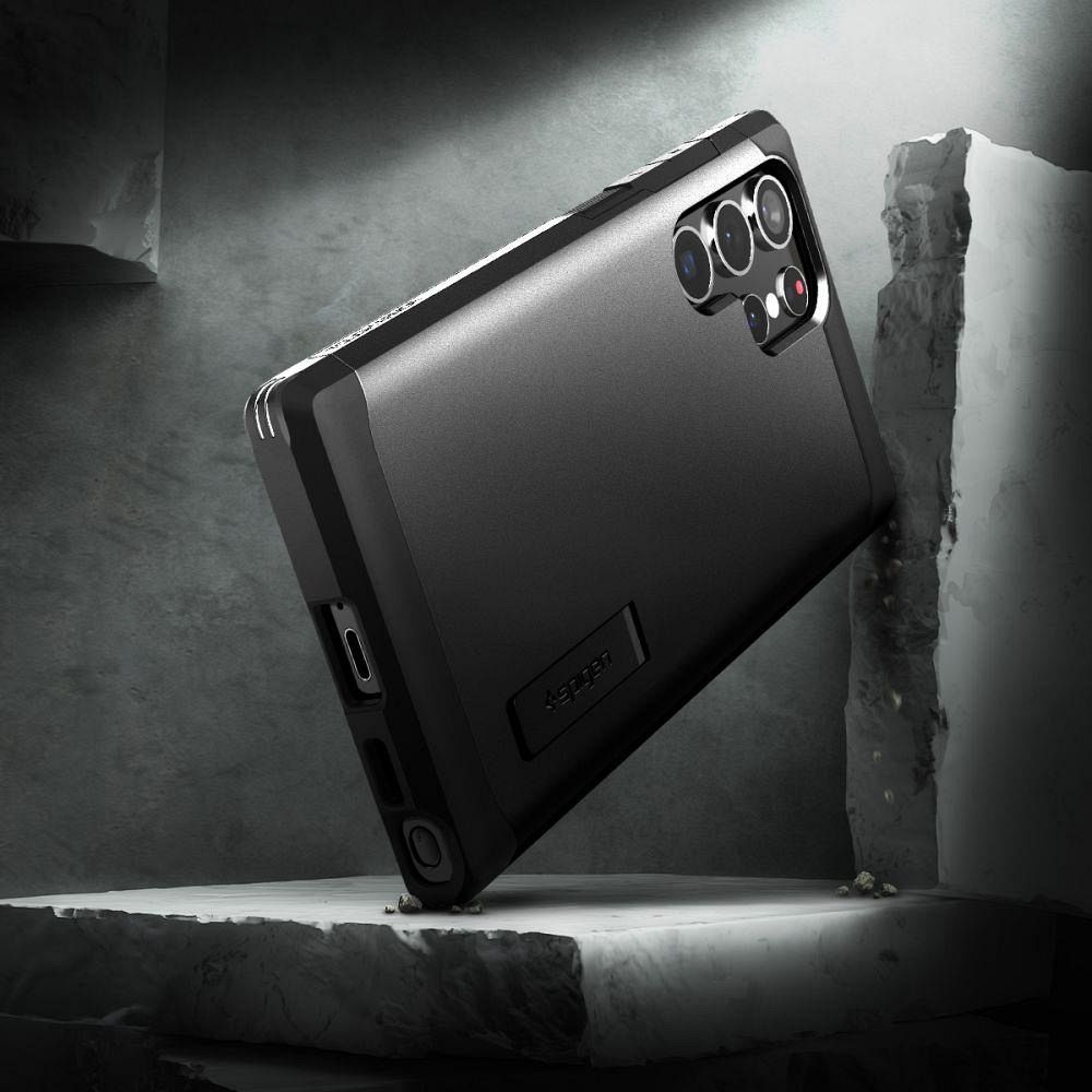 Ovitek Spigen 