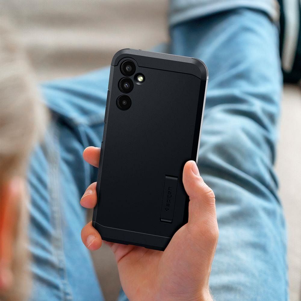 Ovitek Spigen 